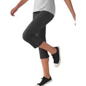 LULULEMON ATHLETICA Gather & Crow Crop Size 6